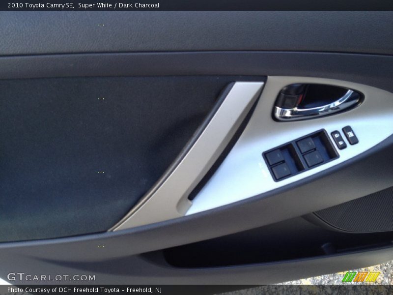 Super White / Dark Charcoal 2010 Toyota Camry SE
