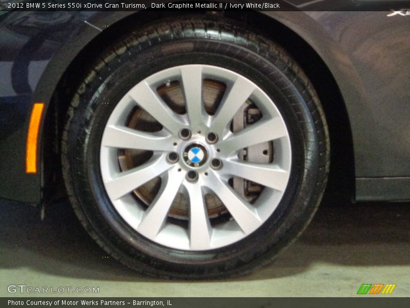 Dark Graphite Metallic II / Ivory White/Black 2012 BMW 5 Series 550i xDrive Gran Turismo
