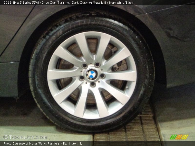 Dark Graphite Metallic II / Ivory White/Black 2012 BMW 5 Series 550i xDrive Gran Turismo