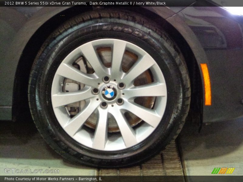 Dark Graphite Metallic II / Ivory White/Black 2012 BMW 5 Series 550i xDrive Gran Turismo
