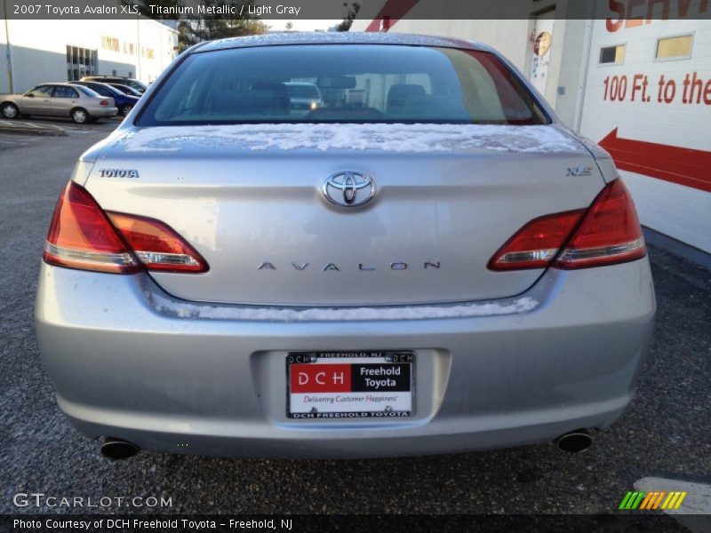 Titanium Metallic / Light Gray 2007 Toyota Avalon XLS