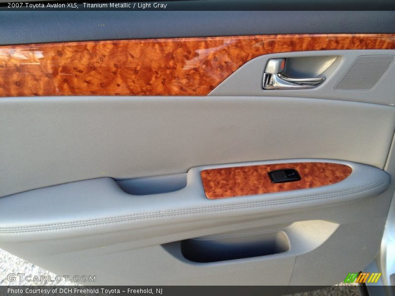 Titanium Metallic / Light Gray 2007 Toyota Avalon XLS
