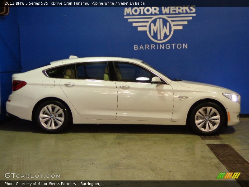 Alpine White / Venetian Beige 2012 BMW 5 Series 535i xDrive Gran Turismo