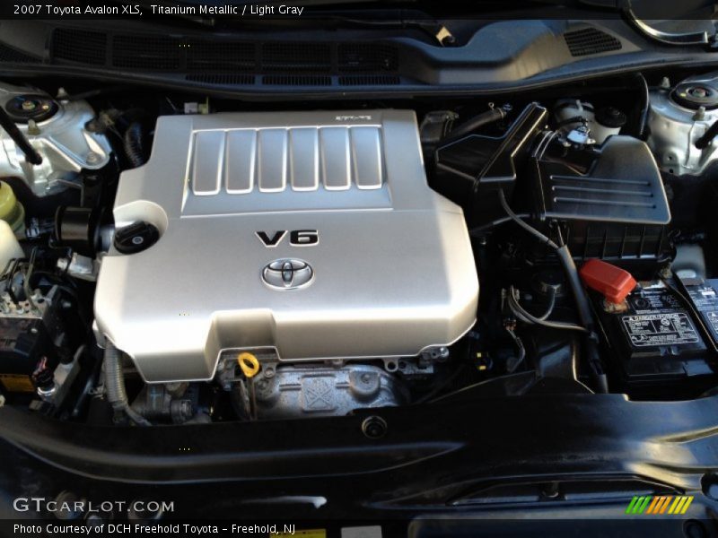 Titanium Metallic / Light Gray 2007 Toyota Avalon XLS