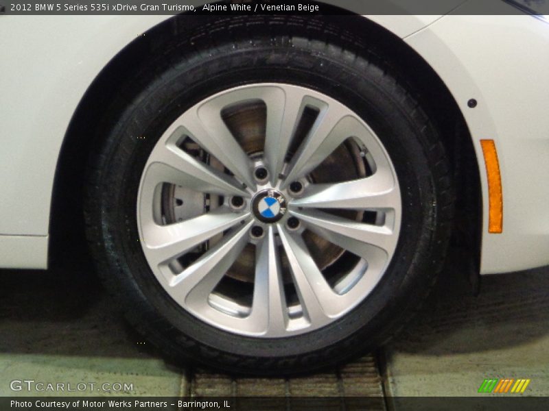 Alpine White / Venetian Beige 2012 BMW 5 Series 535i xDrive Gran Turismo