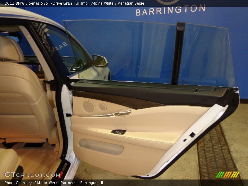 Alpine White / Venetian Beige 2012 BMW 5 Series 535i xDrive Gran Turismo