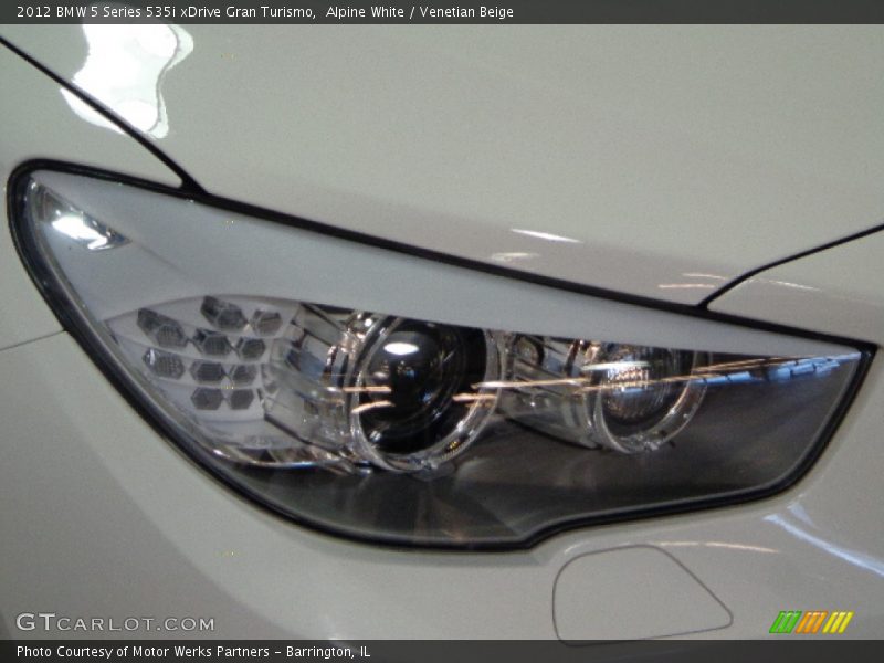 Alpine White / Venetian Beige 2012 BMW 5 Series 535i xDrive Gran Turismo