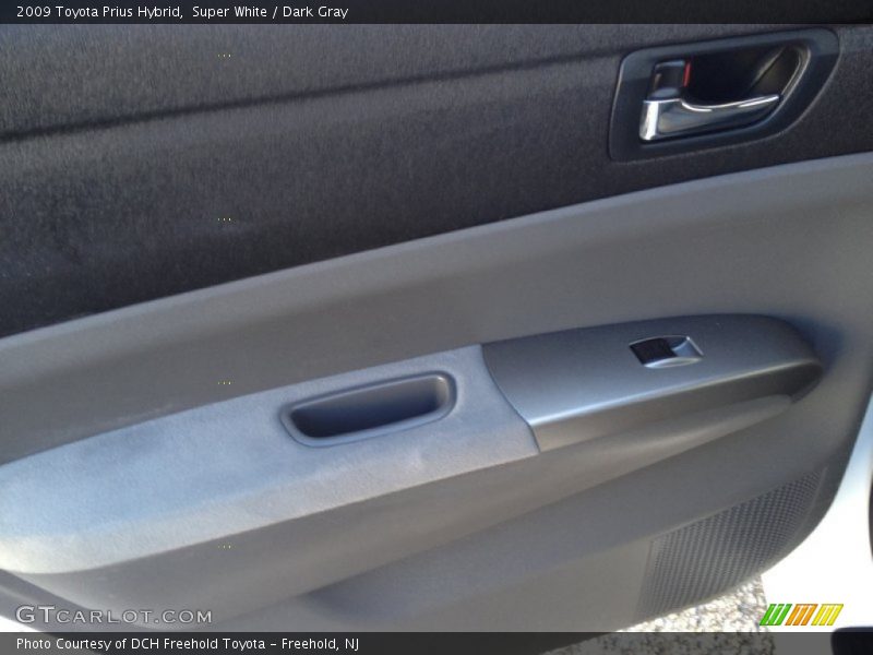 Super White / Dark Gray 2009 Toyota Prius Hybrid