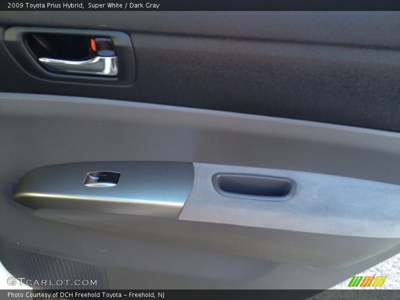 Super White / Dark Gray 2009 Toyota Prius Hybrid