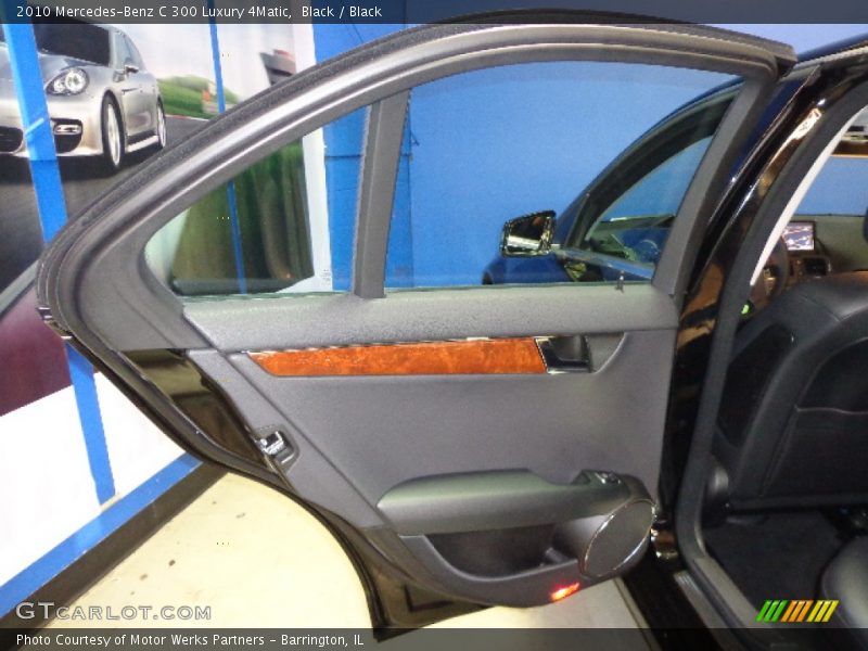 Black / Black 2010 Mercedes-Benz C 300 Luxury 4Matic
