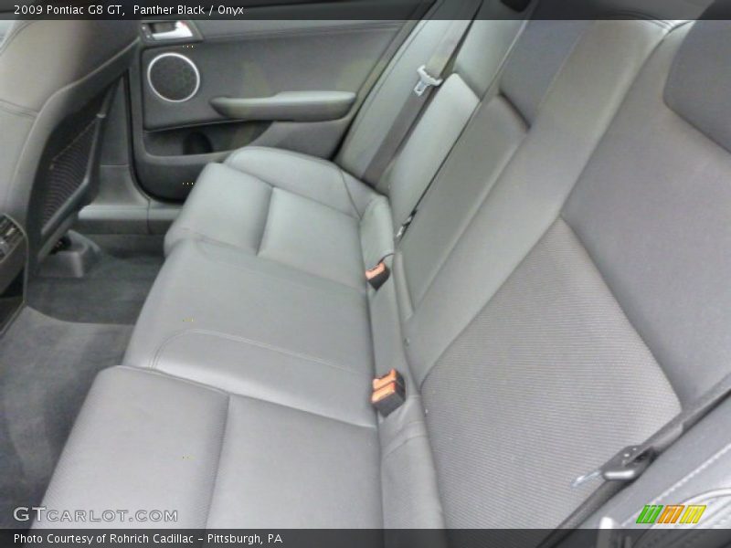 Rear Seat of 2009 G8 GT