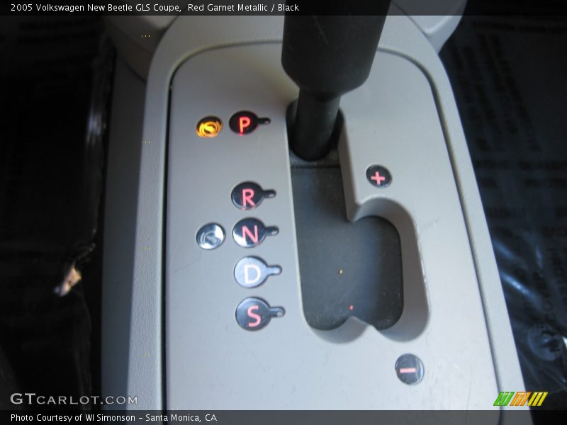 Red Garnet Metallic / Black 2005 Volkswagen New Beetle GLS Coupe