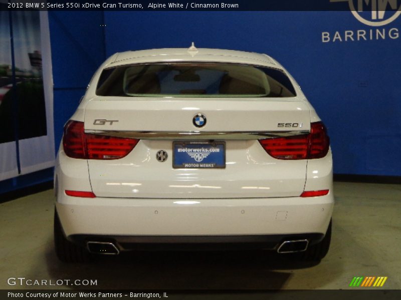 Alpine White / Cinnamon Brown 2012 BMW 5 Series 550i xDrive Gran Turismo