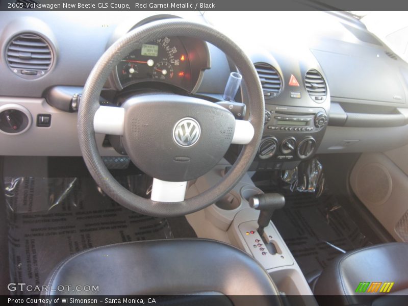 Red Garnet Metallic / Black 2005 Volkswagen New Beetle GLS Coupe