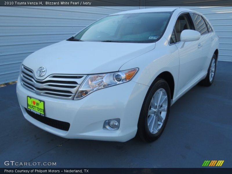 Blizzard White Pearl / Ivory 2010 Toyota Venza I4