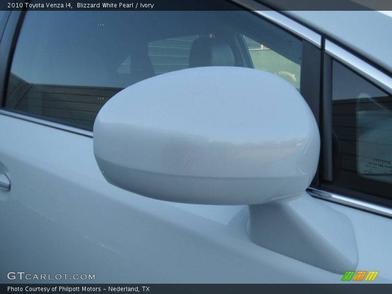 Blizzard White Pearl / Ivory 2010 Toyota Venza I4