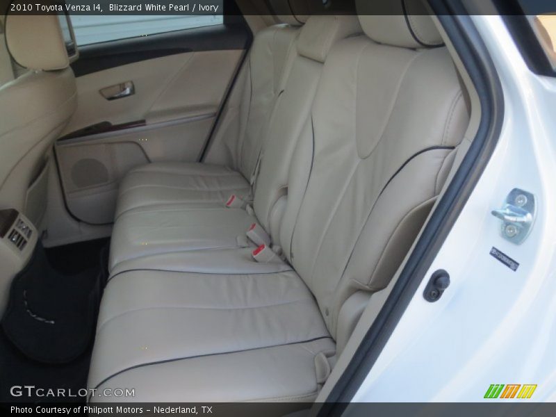 Rear Seat of 2010 Venza I4