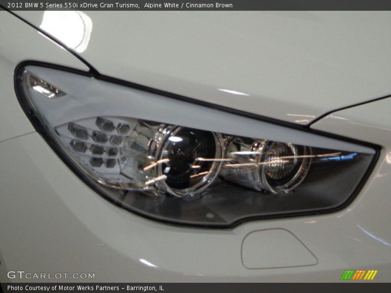 Alpine White / Cinnamon Brown 2012 BMW 5 Series 550i xDrive Gran Turismo