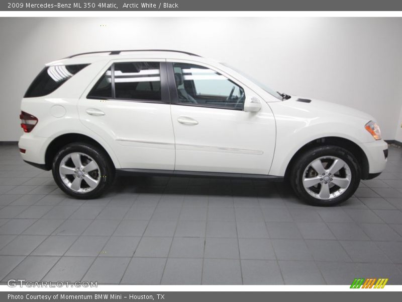 Arctic White / Black 2009 Mercedes-Benz ML 350 4Matic