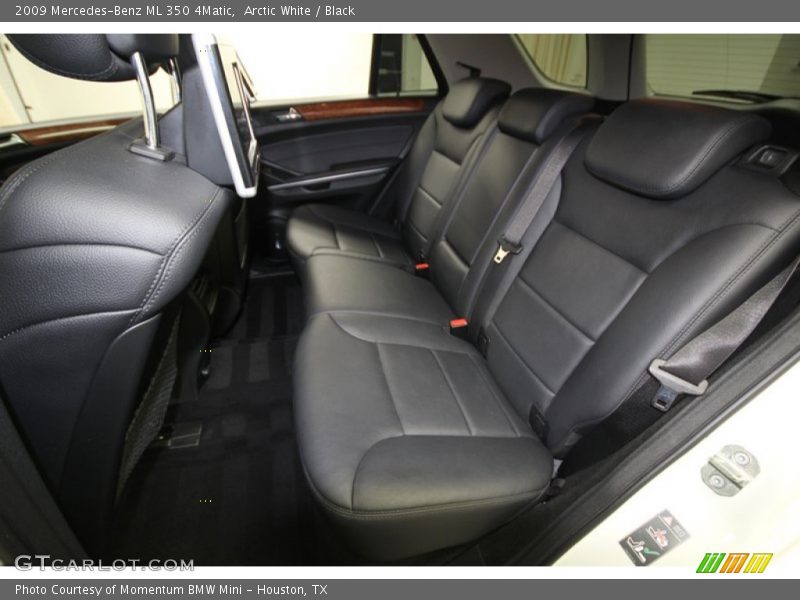 Arctic White / Black 2009 Mercedes-Benz ML 350 4Matic