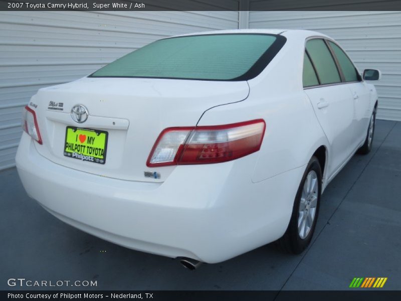 Super White / Ash 2007 Toyota Camry Hybrid
