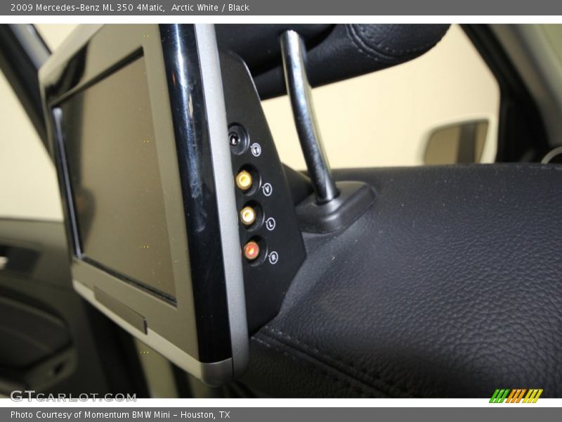 Arctic White / Black 2009 Mercedes-Benz ML 350 4Matic