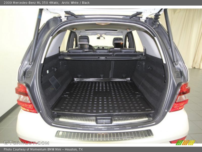 Arctic White / Black 2009 Mercedes-Benz ML 350 4Matic
