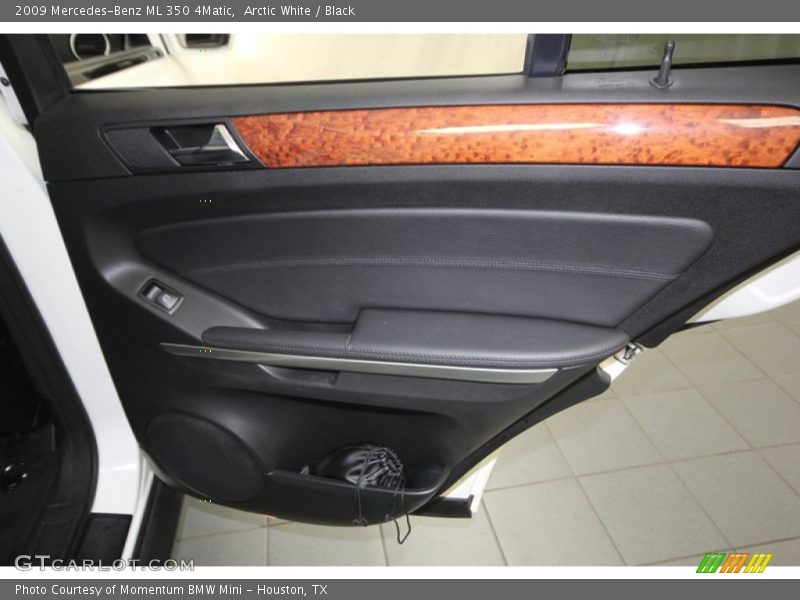 Arctic White / Black 2009 Mercedes-Benz ML 350 4Matic