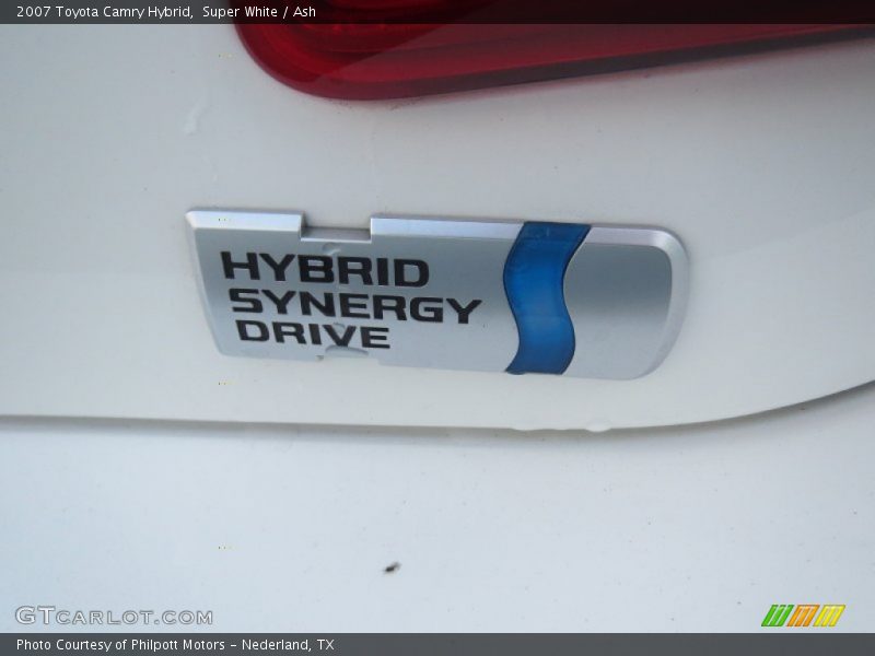 Super White / Ash 2007 Toyota Camry Hybrid