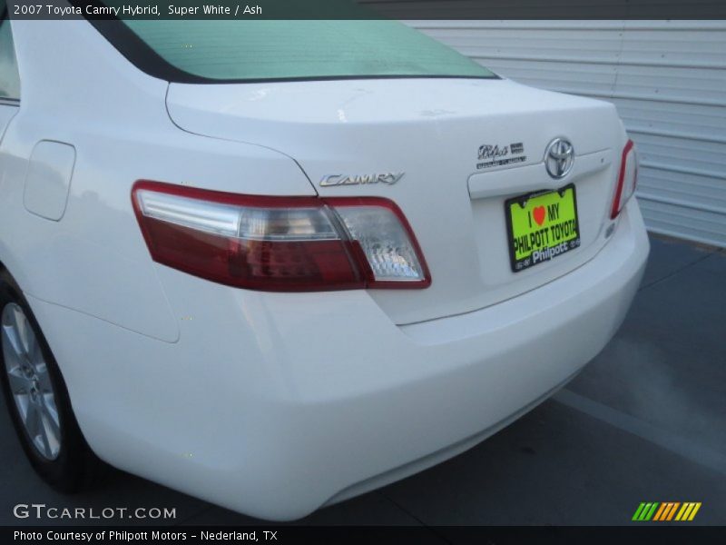 Super White / Ash 2007 Toyota Camry Hybrid