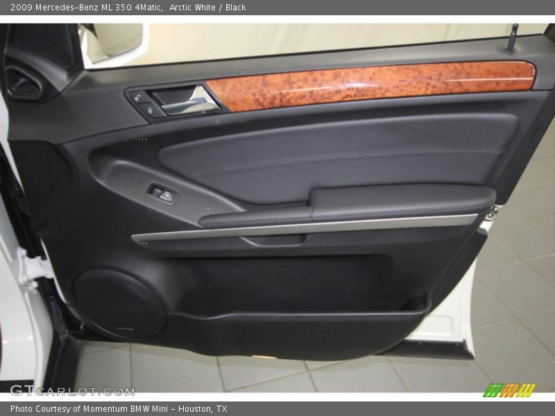 Arctic White / Black 2009 Mercedes-Benz ML 350 4Matic