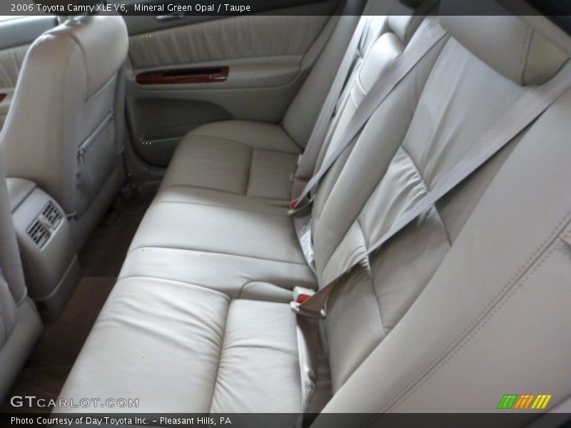 Mineral Green Opal / Taupe 2006 Toyota Camry XLE V6