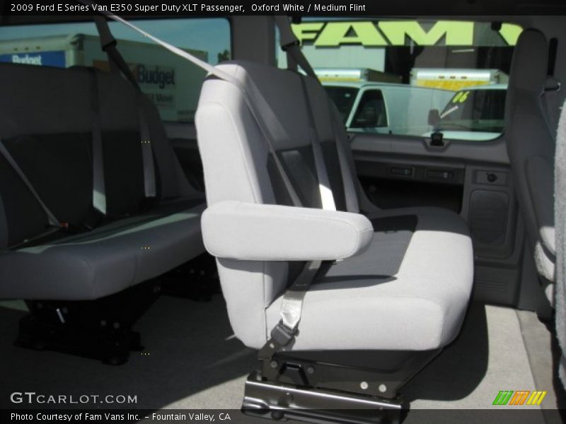Oxford White / Medium Flint 2009 Ford E Series Van E350 Super Duty XLT Passenger