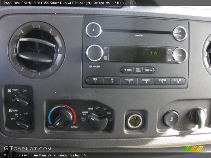 Controls of 2009 E Series Van E350 Super Duty XLT Passenger