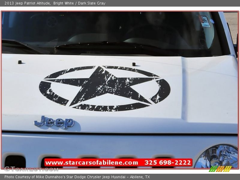 Bright White / Dark Slate Gray 2013 Jeep Patriot Altitude