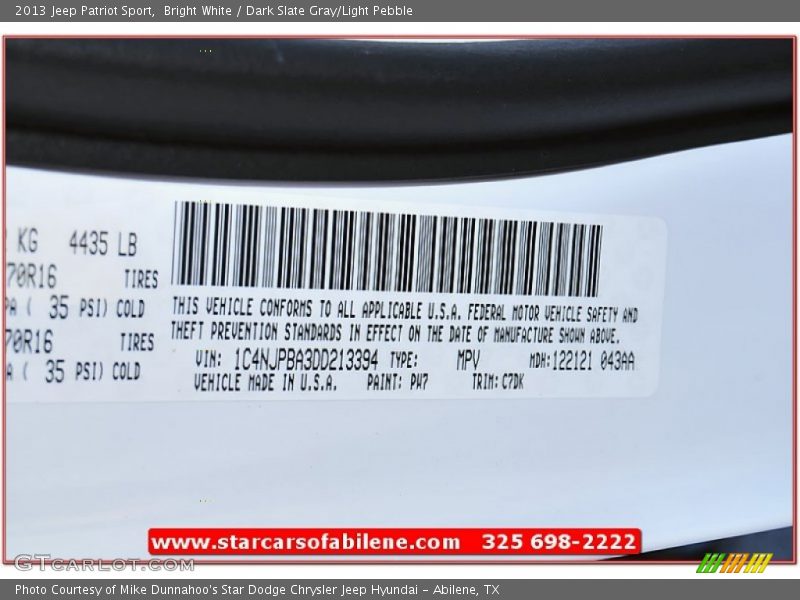 Bright White / Dark Slate Gray/Light Pebble 2013 Jeep Patriot Sport