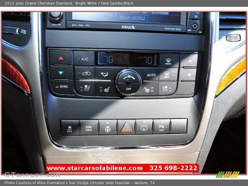 Bright White / New Saddle/Black 2013 Jeep Grand Cherokee Overland