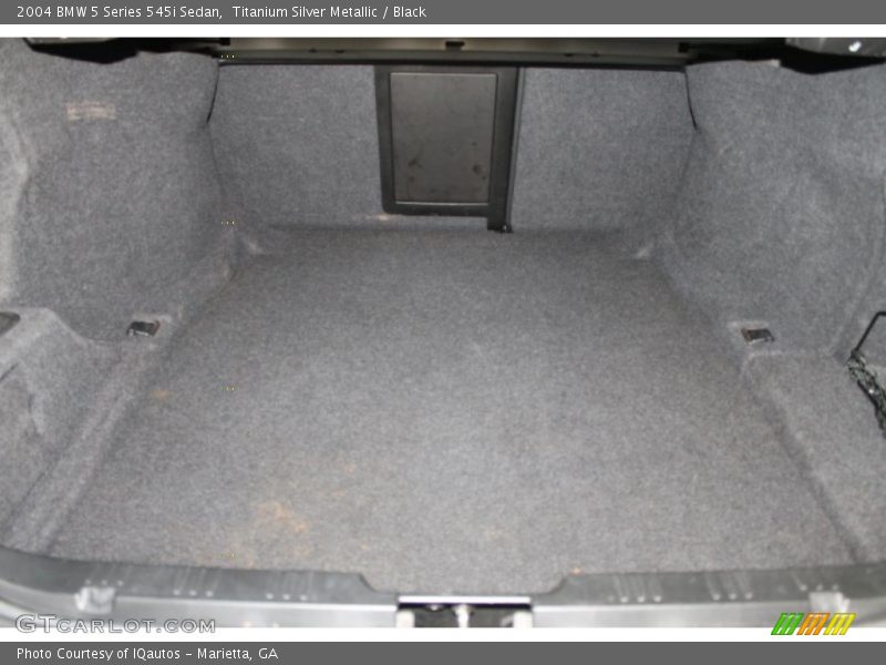  2004 5 Series 545i Sedan Trunk