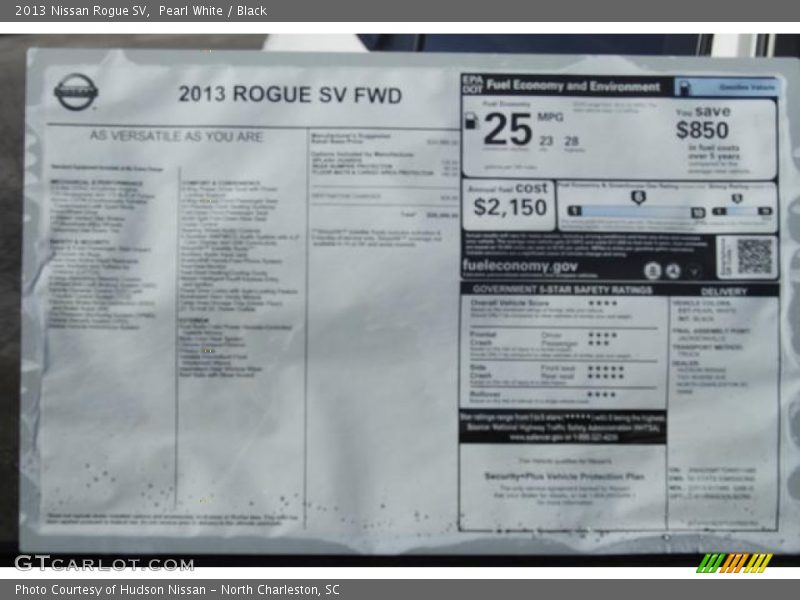 Pearl White / Black 2013 Nissan Rogue SV