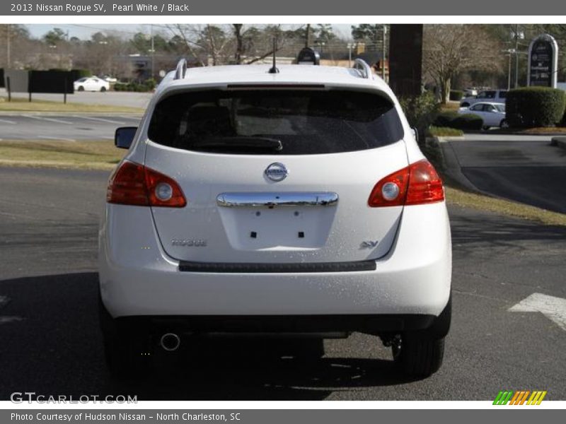 Pearl White / Black 2013 Nissan Rogue SV