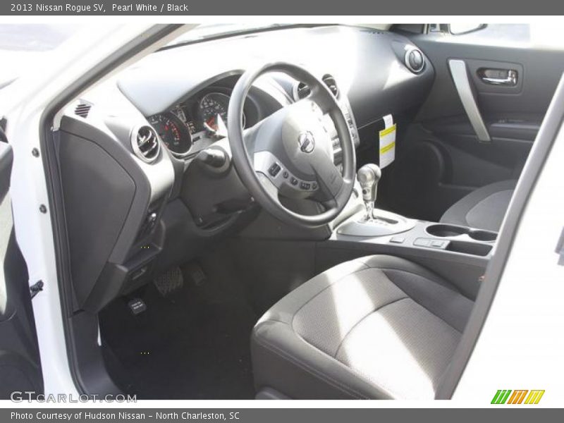 Pearl White / Black 2013 Nissan Rogue SV