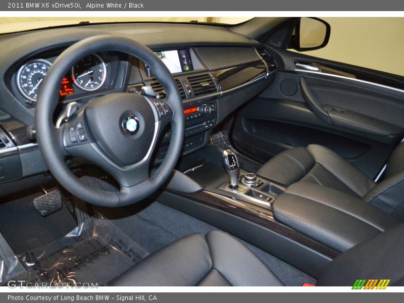 Alpine White / Black 2011 BMW X6 xDrive50i