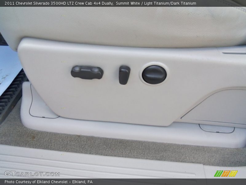 Summit White / Light Titanium/Dark Titanium 2011 Chevrolet Silverado 3500HD LTZ Crew Cab 4x4 Dually