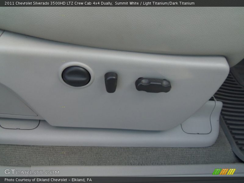 Summit White / Light Titanium/Dark Titanium 2011 Chevrolet Silverado 3500HD LTZ Crew Cab 4x4 Dually