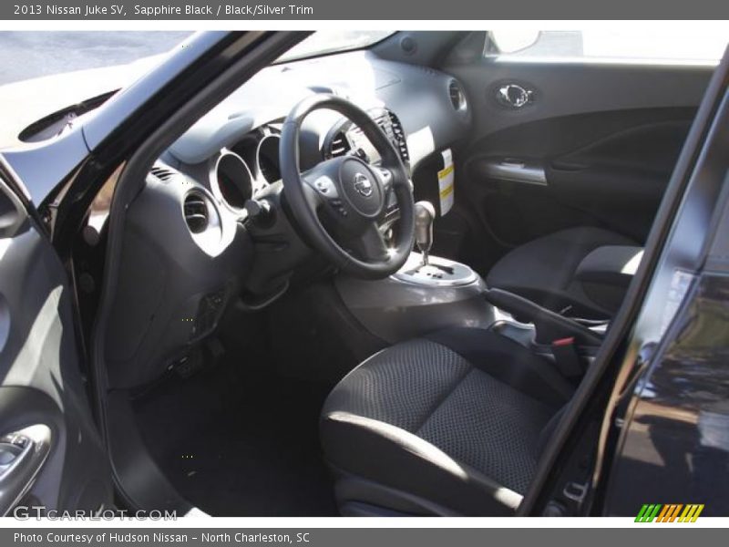Sapphire Black / Black/Silver Trim 2013 Nissan Juke SV