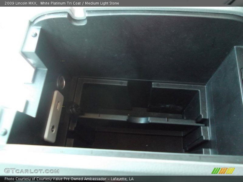 White Platinum Tri Coat / Medium Light Stone 2009 Lincoln MKX