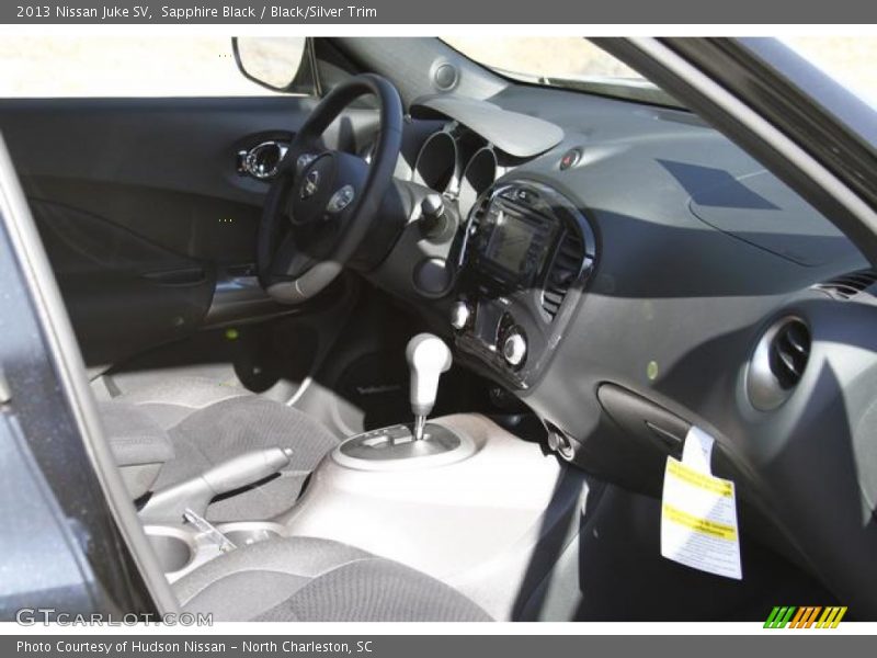 Sapphire Black / Black/Silver Trim 2013 Nissan Juke SV