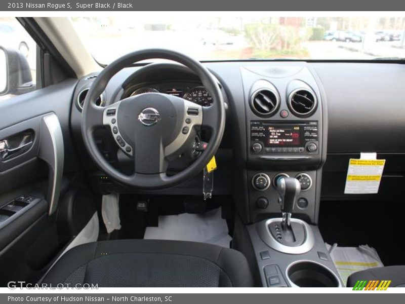 Super Black / Black 2013 Nissan Rogue S
