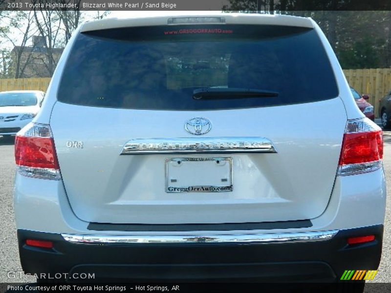 Blizzard White Pearl / Sand Beige 2013 Toyota Highlander