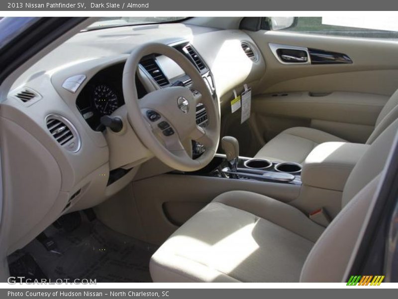 Dark Slate / Almond 2013 Nissan Pathfinder SV
